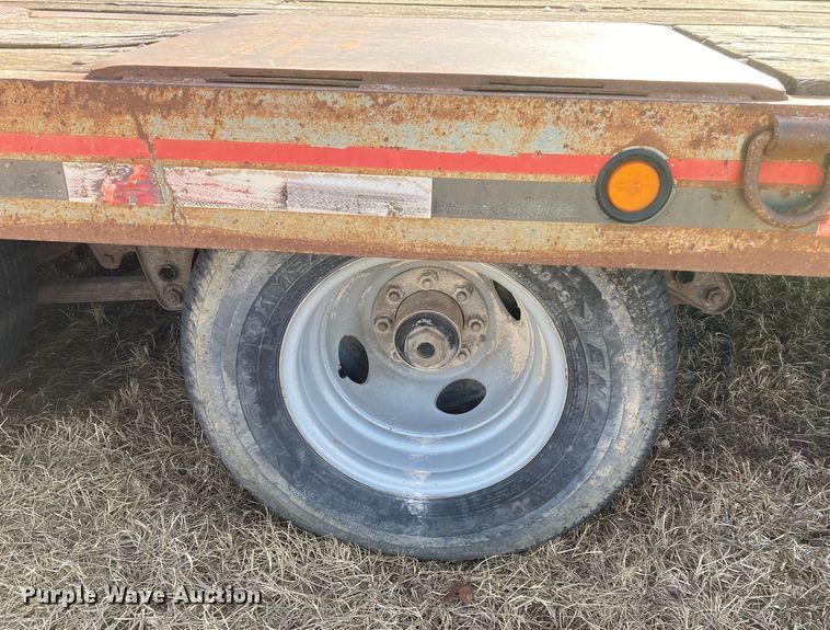 image for item DJ6148 2000 Interstate 20DTA  equipment trailer