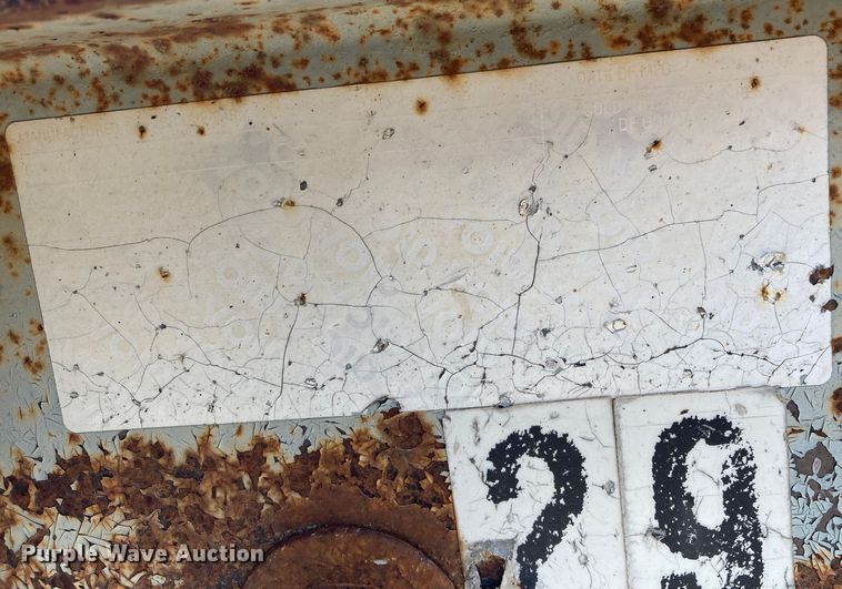 image for item DJ6148 2000 Interstate 20DTA  equipment trailer