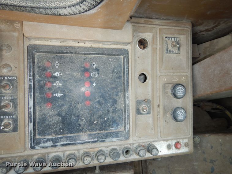 image for item DK7519 1993 Caterpillar 936F  wheel loader