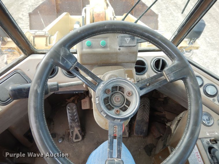 image for item DK7519 1993 Caterpillar 936F  wheel loader