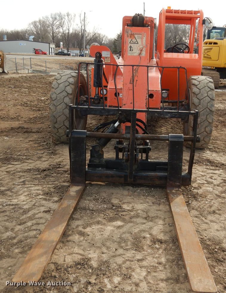 image for item DK7552 2012 JLG 6042  telehandler
