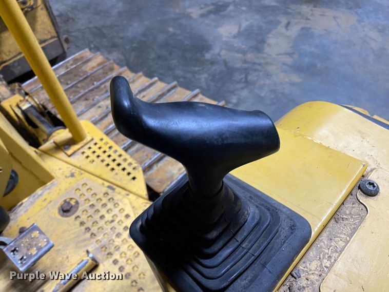 image for item DL7017 2004 Caterpillar D5NXL  dozer