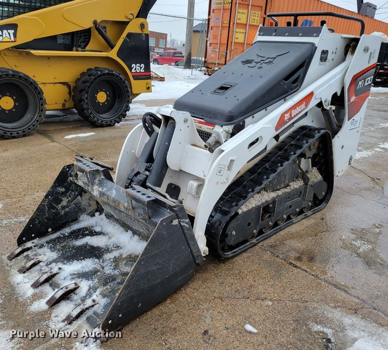 image for item DM8182 2021 Bobcat MT100  compact utility loader