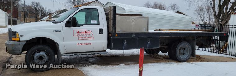 image for item DM8183 1999 Ford F550 Super Duty  flatbed truck