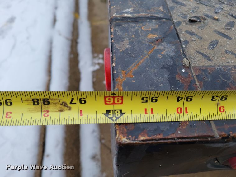 image for item DM8183 1999 Ford F550 Super Duty  flatbed truck