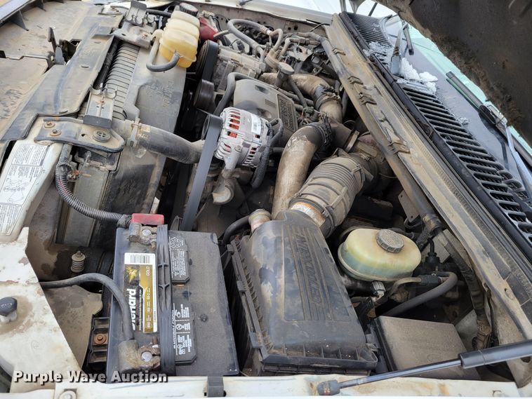 image for item DM8183 1999 Ford F550 Super Duty  flatbed truck