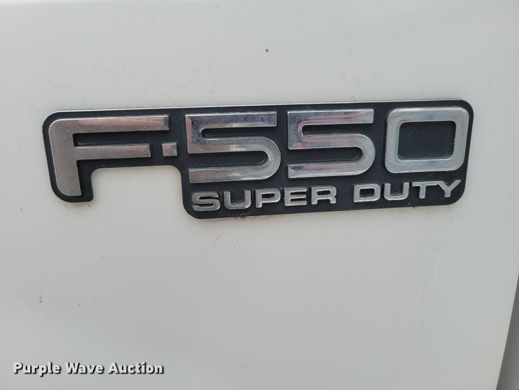 image for item DM8183 1999 Ford F550 Super Duty  flatbed truck
