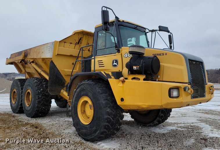 image for item DM8189 2011 John Deere 400D  haul truck