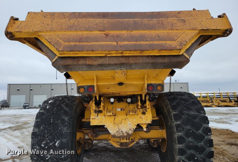 image for item DM8189 2011 John Deere 400D  haul truck