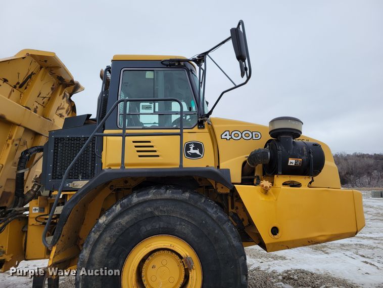 image for item DM8189 2011 John Deere 400D  haul truck