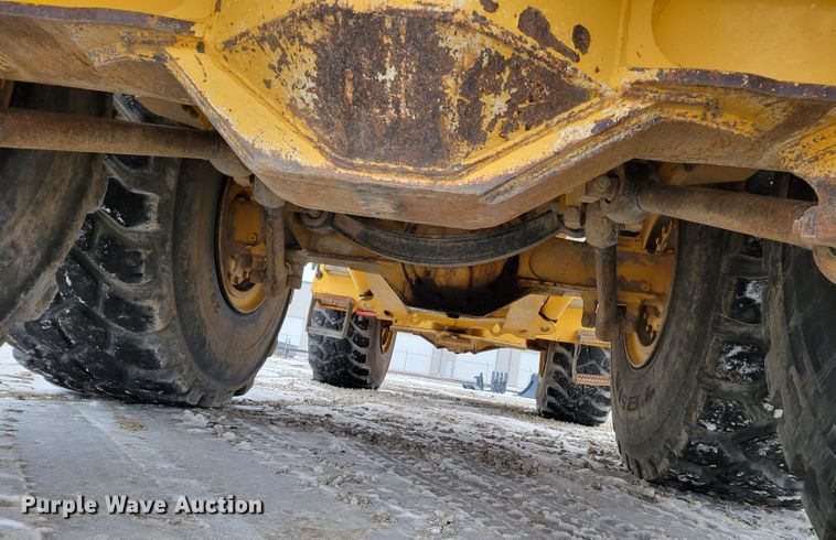 image for item DM8189 2011 John Deere 400D  haul truck