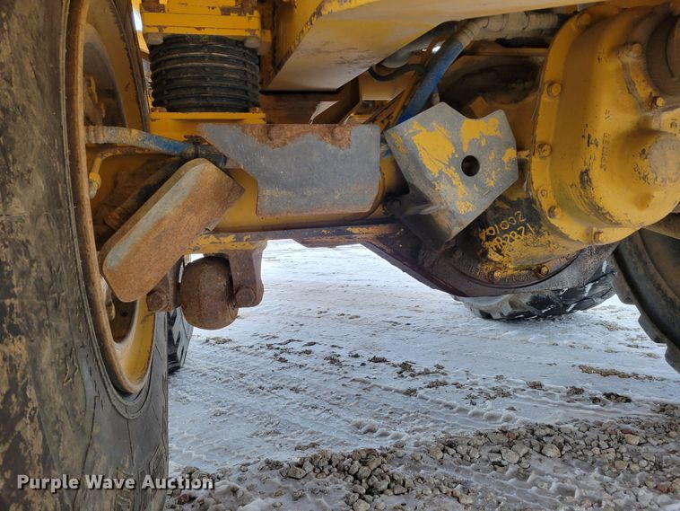 image for item DM8189 2011 John Deere 400D  haul truck