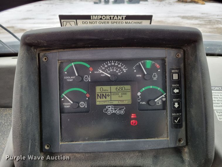 image for item DM8189 2011 John Deere 400D  haul truck