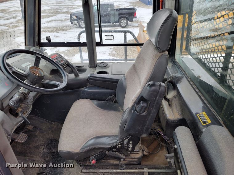 image for item DM8189 2011 John Deere 400D  haul truck