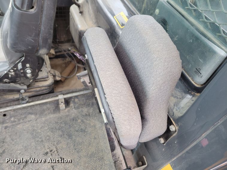 image for item DM8189 2011 John Deere 400D  haul truck