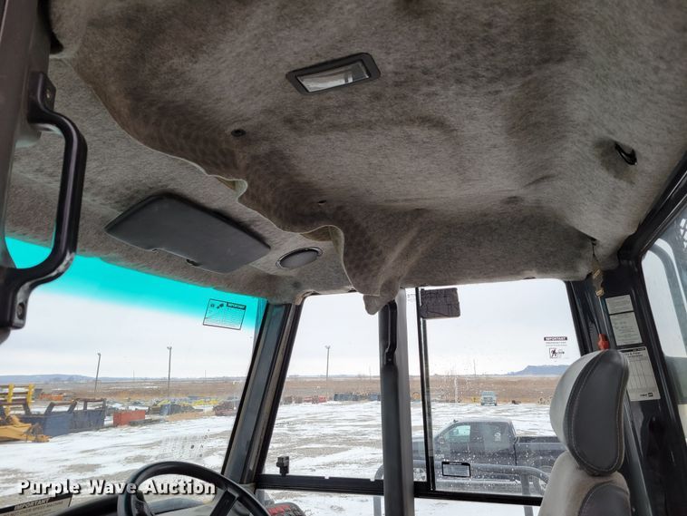 image for item DM8189 2011 John Deere 400D  haul truck