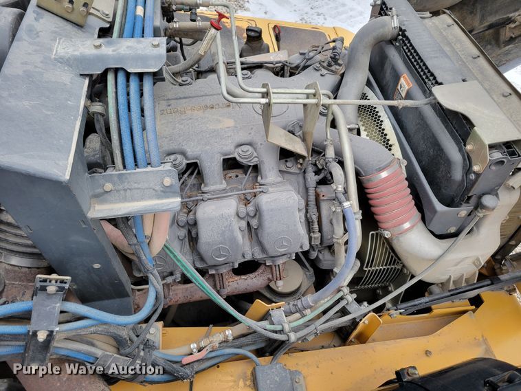 image for item DM8189 2011 John Deere 400D  haul truck