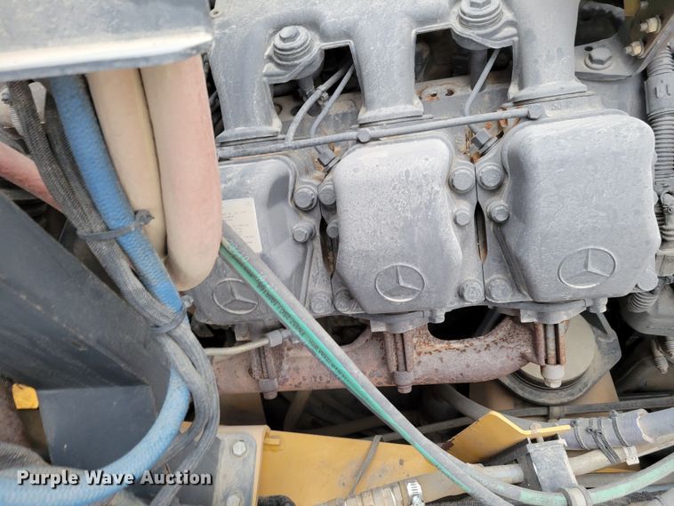 image for item DM8189 2011 John Deere 400D  haul truck