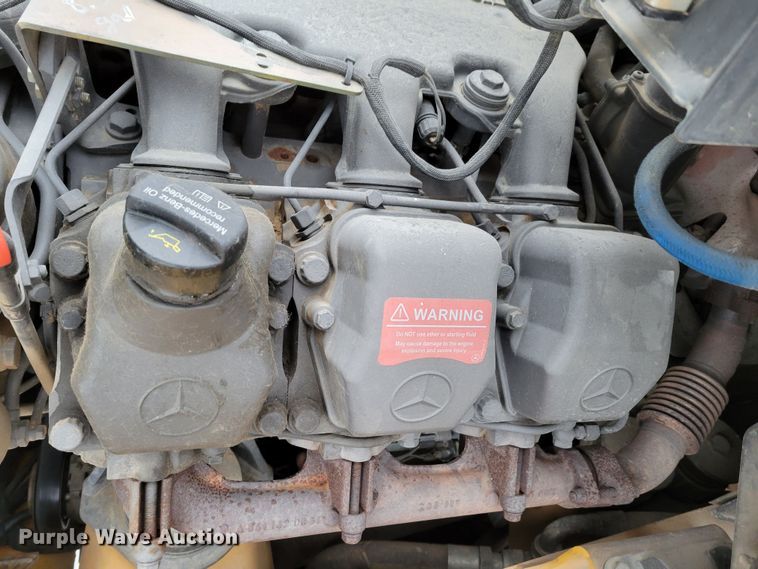 image for item DM8189 2011 John Deere 400D  haul truck