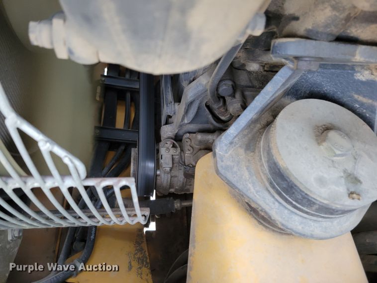 image for item DM8189 2011 John Deere 400D  haul truck