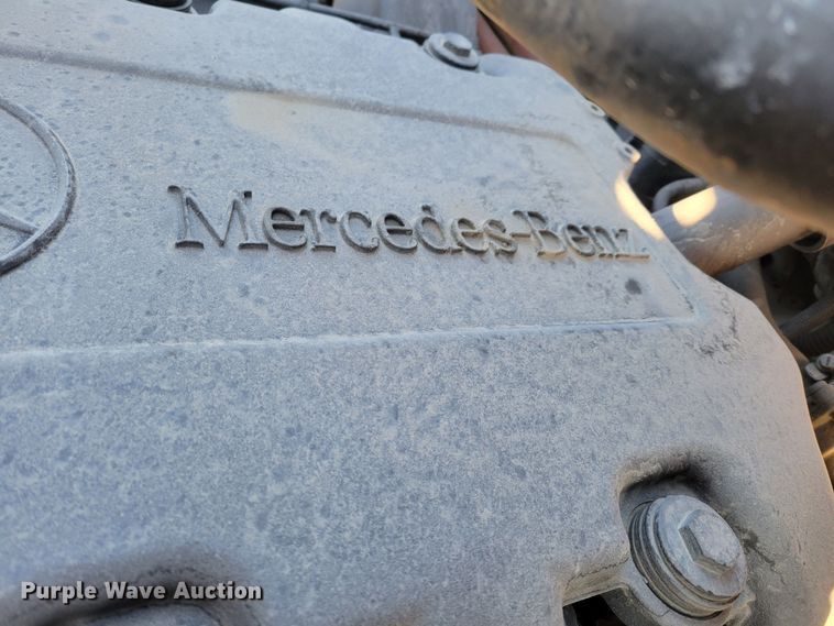 image for item DM8189 2011 John Deere 400D  haul truck