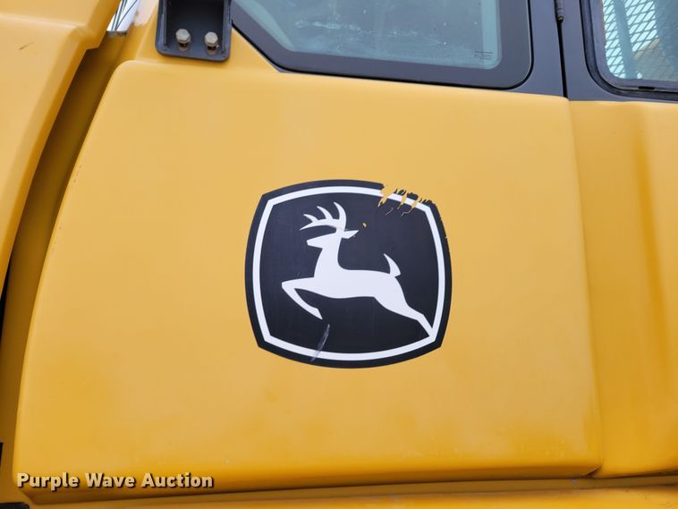 image for item DM8189 2011 John Deere 400D  haul truck