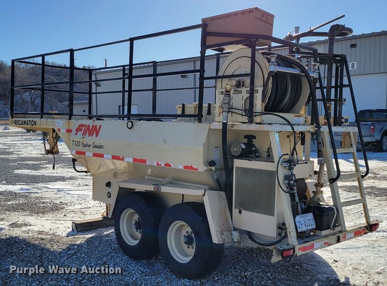image for item DM8190 2007 Finn T120-GN-II  hydroseeder