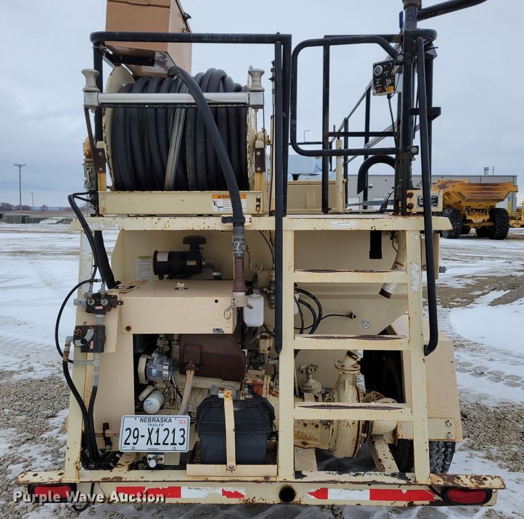 image for item DM8190 2007 Finn T120-GN-II  hydroseeder