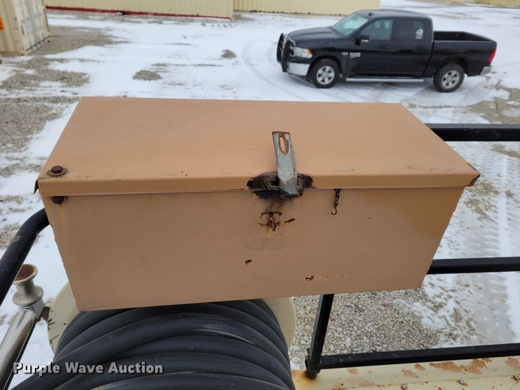 image for item DM8190 2007 Finn T120-GN-II  hydroseeder