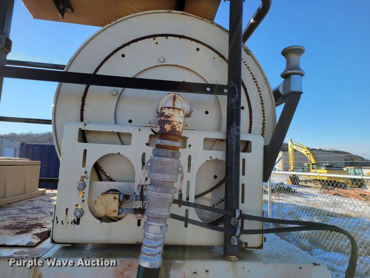 image for item DM8190 2007 Finn T120-GN-II  hydroseeder