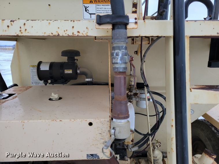 image for item DM8190 2007 Finn T120-GN-II  hydroseeder