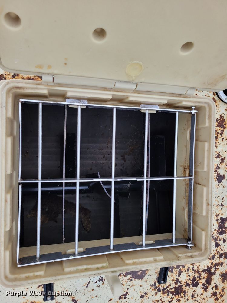 image for item DM8190 2007 Finn T120-GN-II  hydroseeder