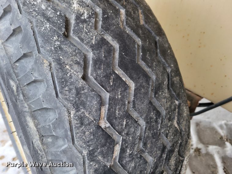 image for item DM8190 2007 Finn T120-GN-II  hydroseeder