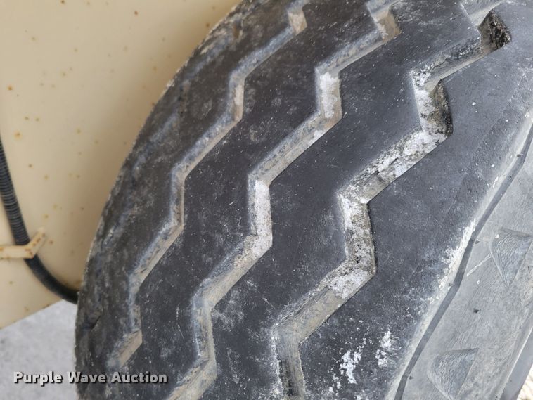 image for item DM8190 2007 Finn T120-GN-II  hydroseeder