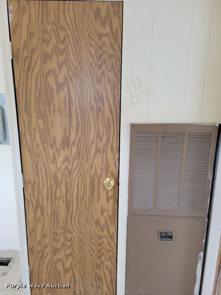 image for item DM8191 1989 Jobsite Trailer Corp.  jobsite trailer