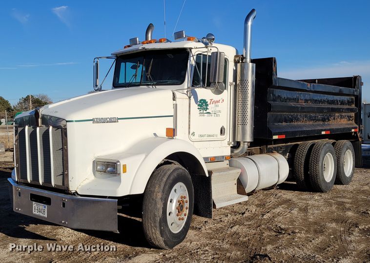 image for item DM8209 1987 Kenworth T800  dump truck