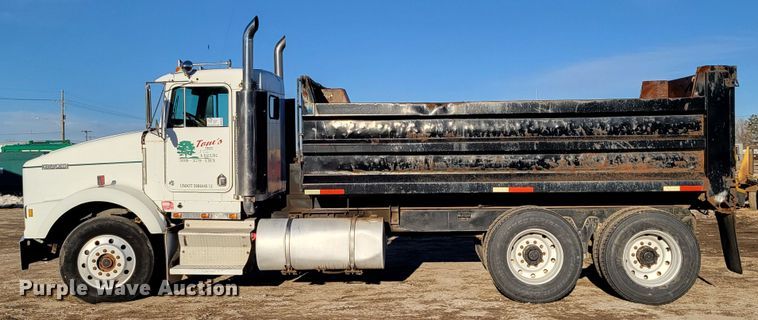 image for item DM8209 1987 Kenworth T800  dump truck