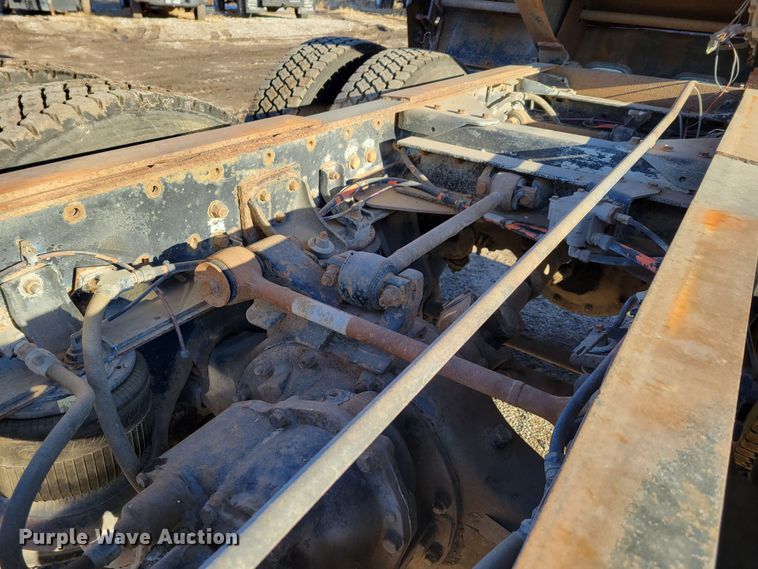 image for item DM8209 1987 Kenworth T800  dump truck