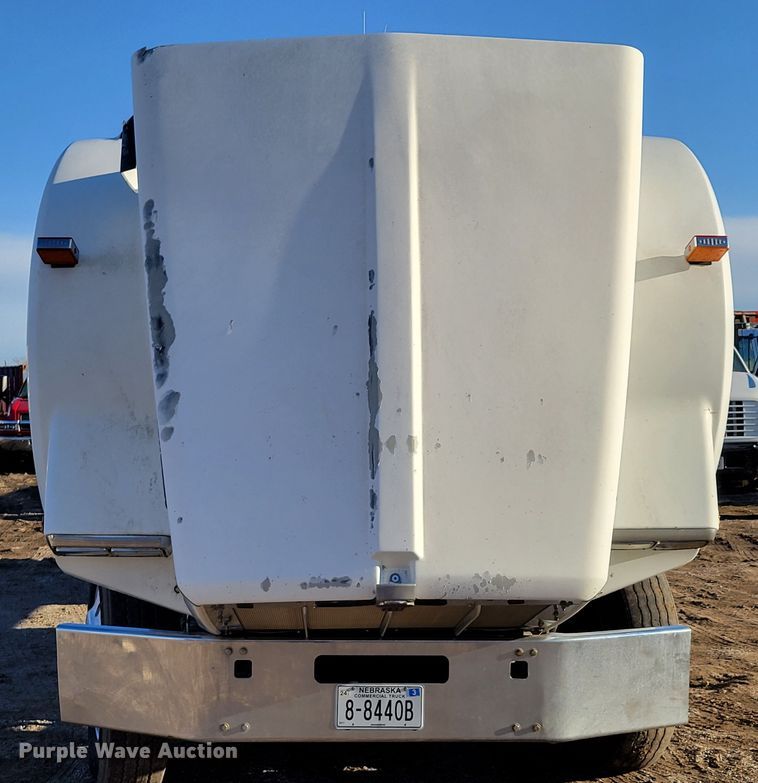 image for item DM8209 1987 Kenworth T800  dump truck