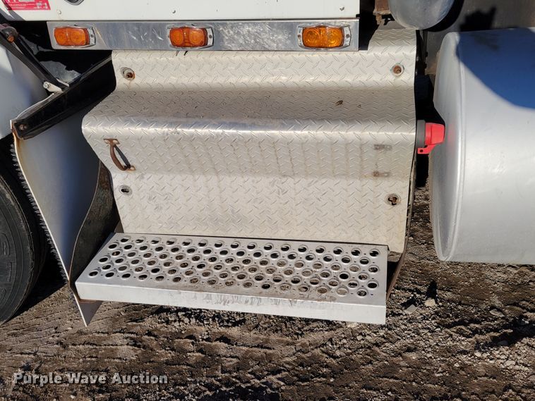 image for item DM8209 1987 Kenworth T800  dump truck