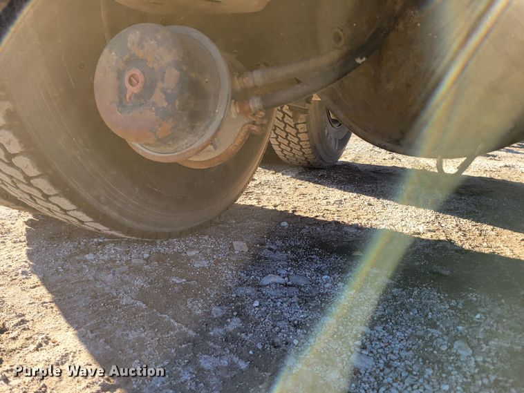 image for item DM8209 1987 Kenworth T800  dump truck