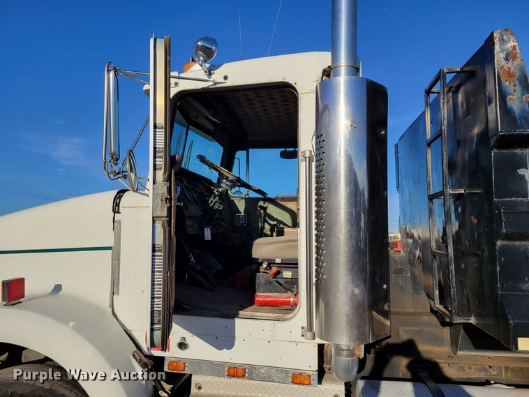 image for item DM8209 1987 Kenworth T800  dump truck