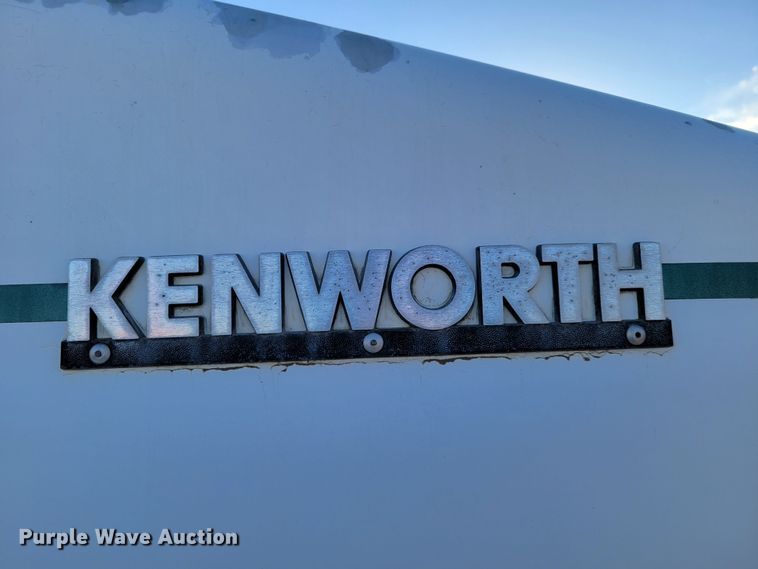 image for item DM8209 1987 Kenworth T800  dump truck