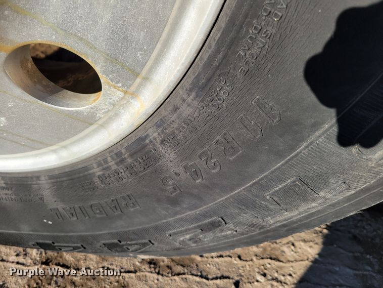 image for item DM8209 1987 Kenworth T800  dump truck