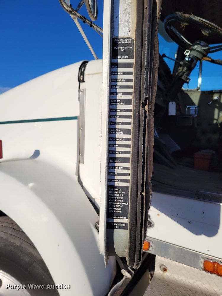 image for item DM8209 1987 Kenworth T800  dump truck