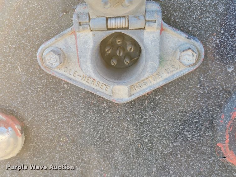 image for item DM8210 1999 GMC C6500  dump truck