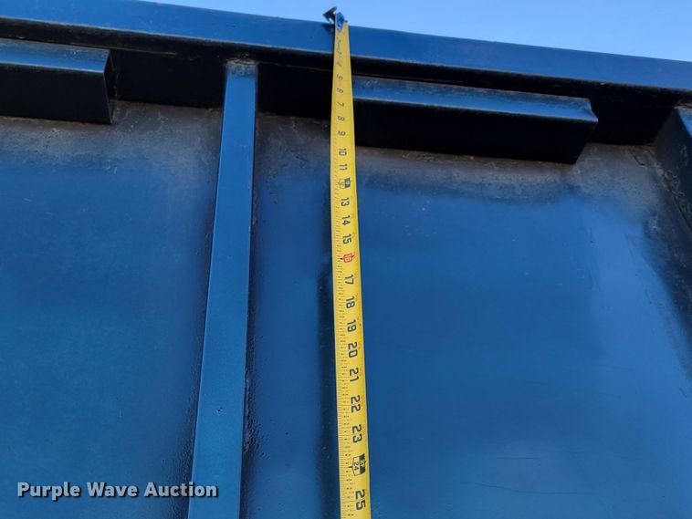 image for item DM8210 1999 GMC C6500  dump truck