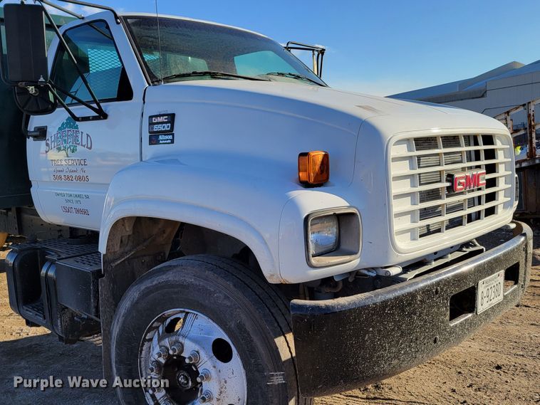 image for item DM8210 1999 GMC C6500  dump truck