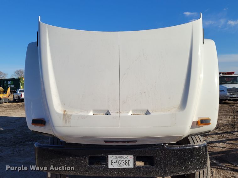 image for item DM8210 1999 GMC C6500  dump truck