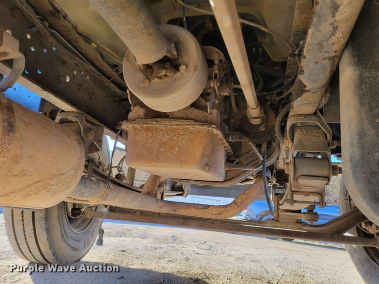 image for item DM8210 1999 GMC C6500  dump truck